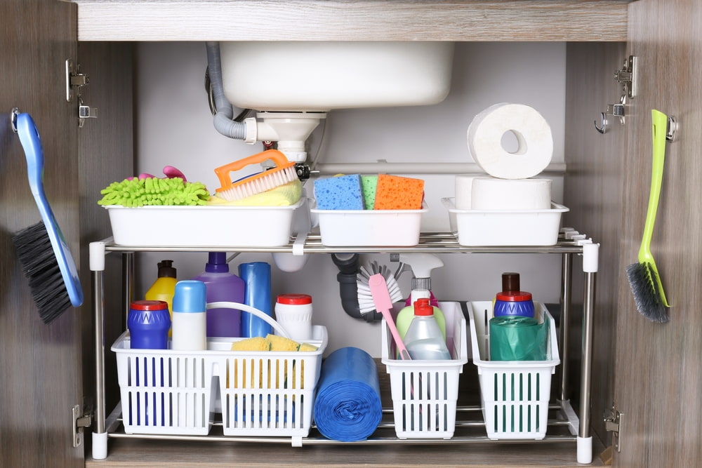 You are currently viewing 3 Ways to Store Your Cleaning Supplies